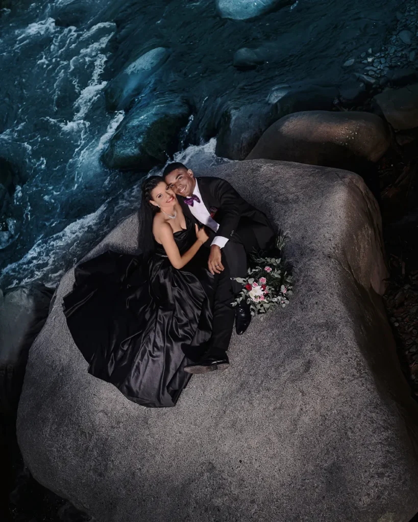 Fotógrafo de bodas capturando ceremonia en Santo Domingo